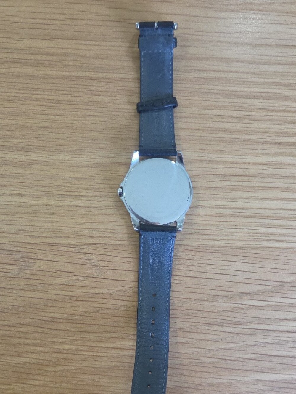 COACH Classic Women's Black Leather Strap Watch – White Signature Dial - Picture 3 of 11